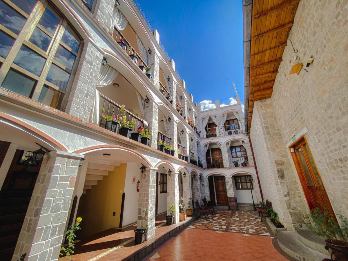 Villa de Tacvnga Hotel Latacunga Exterior foto